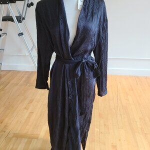 Zara Crinkle wrap dress in size small - Navy